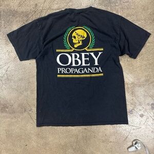 OBEY Mens T-Shirt Size Large Black Propaganda Graphic Skull Laurel Wreath Y2K St